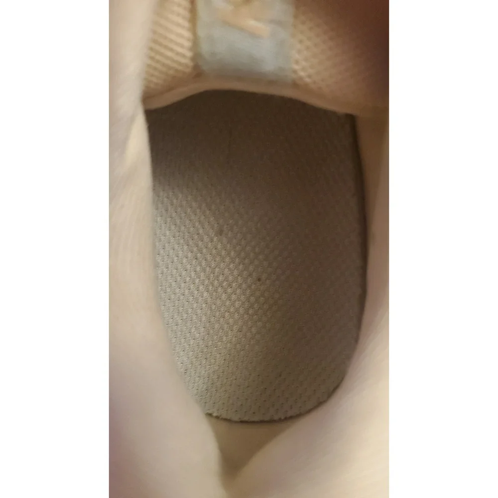 Nike Revolution‎ 5 SE Sneaker Shoes Youth Size 13 Pink